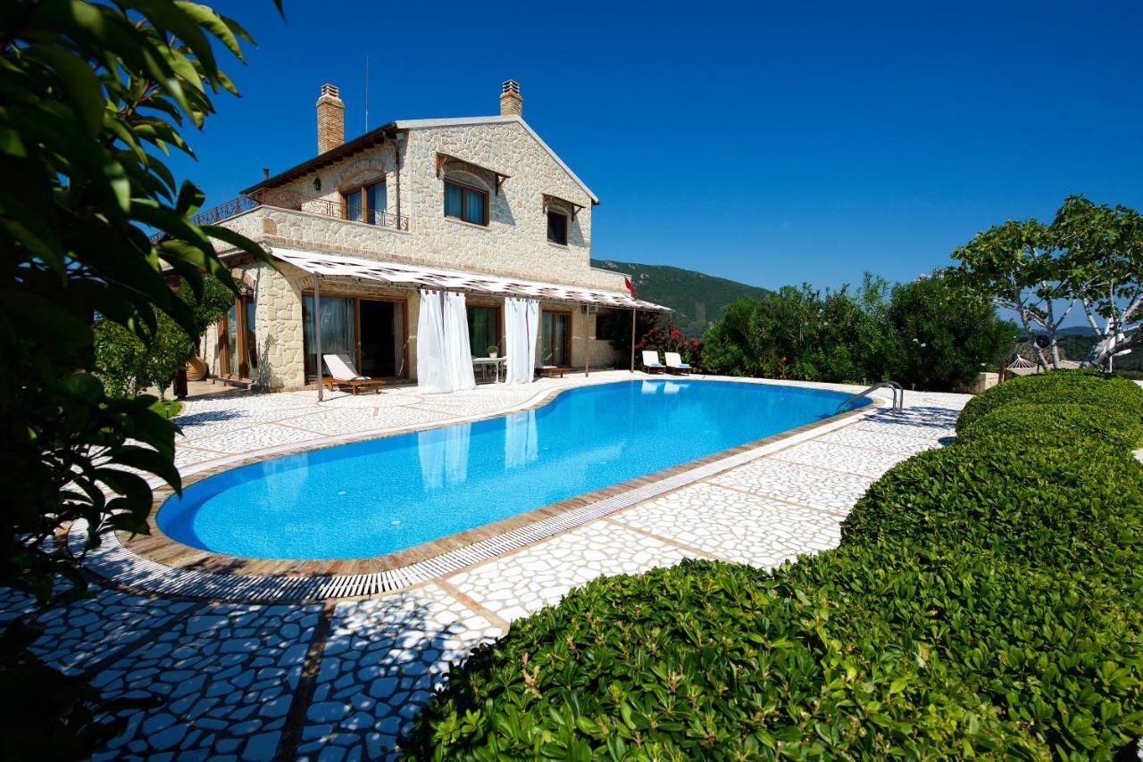 Villa Petrino Halikounas Exteriér fotografie