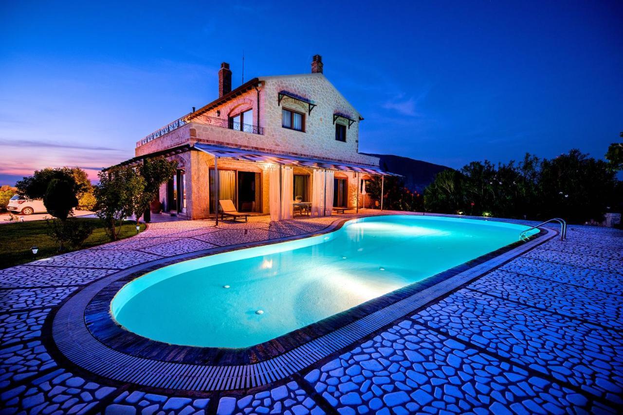 Villa Petrino Halikounas Exteriér fotografie